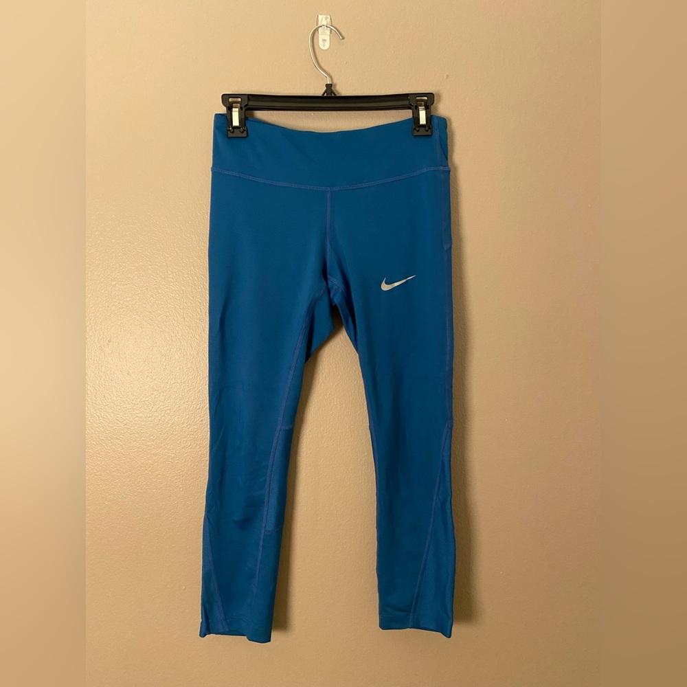 Nike Dri-fit cropped leggings